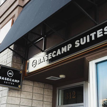 Basecamp Suites Banff Exterior foto
