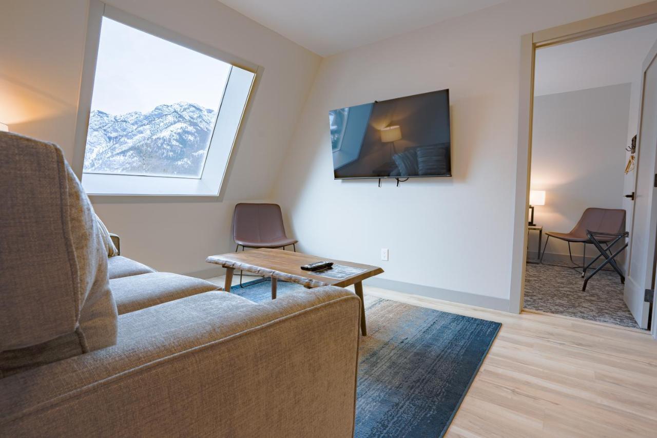 Basecamp Suites Banff Exterior foto